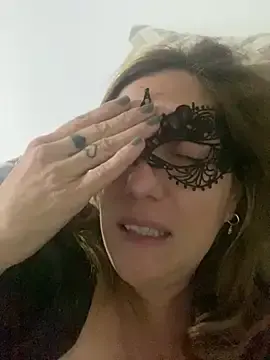 Stripchat Live Sex Cam of lulupiecitosamor