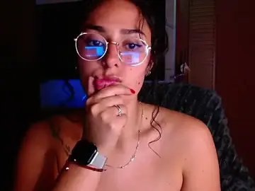 Stripchat Nude Webcam of Iris_colette