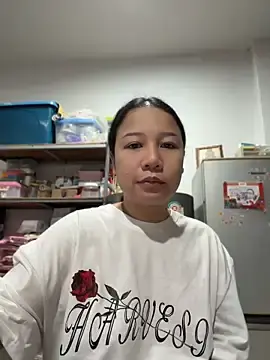 Stripchat Sex Cam of LINDA_HD