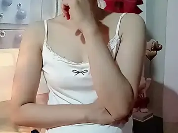 Stripchat Adult Webcam of -Lylyn-