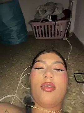 Stripchat Watch Live Sex Cams of brizzmotion