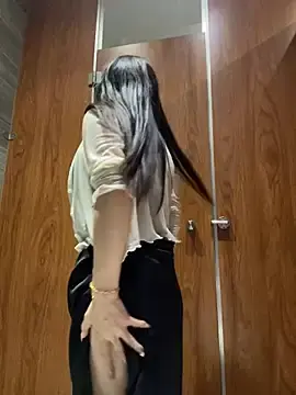 Stripchat Sex Cam of xiao-mo520