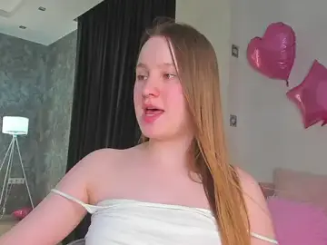 Stripchat Live Sex Cam of Candy_Cansew
