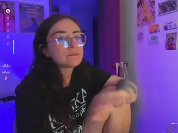 Stripchat Free Porn Cam of linda_giggle