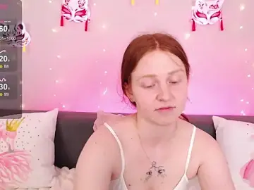Stripchat Free Porn Cam of Evarey_