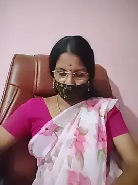 Stripchat Free Live Porn of tamil_peenqueen