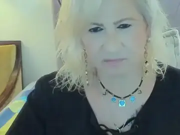 ScarletHoot_ from stripchat