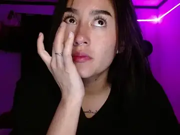 Stripchat Sex Cam of ludo_kitty
