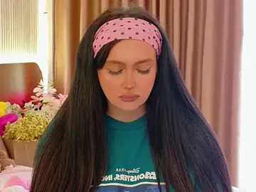 Stripchat Live Porn of UR_MADDY_ONLINE