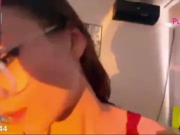 Stripchat Live Sex Cam of 1ivvi1