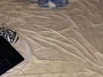 Stripchat Live Sex Cam of Ceyceys
