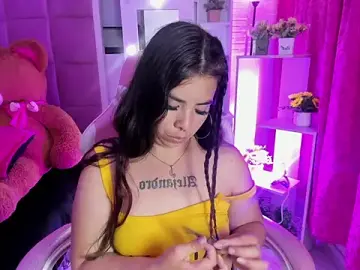 Stripchat Live Sex Cam of liany_taylor