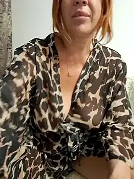 Stripchat Adult Webcams of KiraXTender