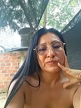 Stripchat Live Sex Cam of maturexxxnaughty