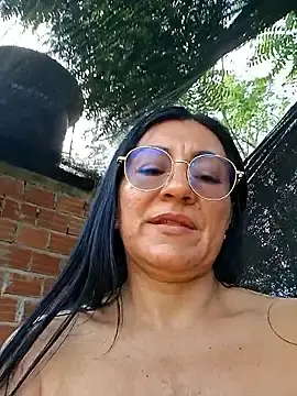 Stripchat Live Sex Cam of maturexxxnaughty