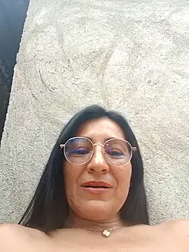 maturexxxnaughty from stripchat