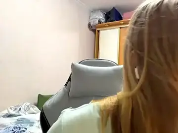 Stripchat Adult Webcam of HebrewRiding