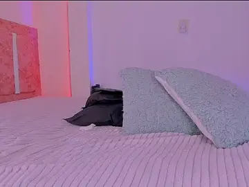 Stripchat Free Porn Cam of Emily_Williams12