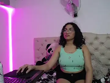 Stripchat Live Sex of valeria_martinez19