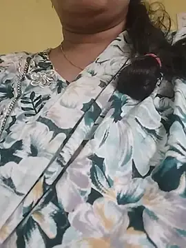 Stripchat Sex Cam of Monika_telugu_queen