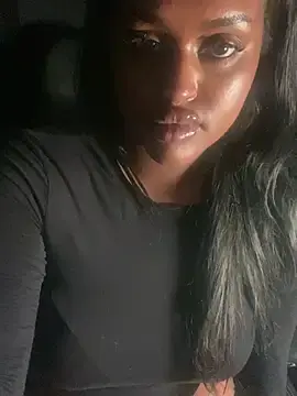Stripchat Adult Webcam of Realriyaaa