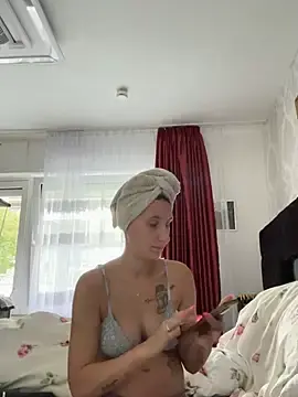 Stripchat Adult Webcam of PregnantEmilia