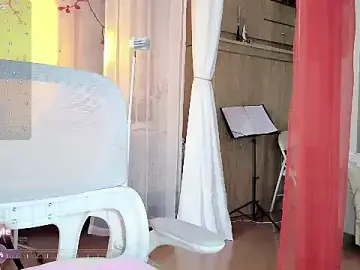 Stripchat Free Live Porn of noomi-1111