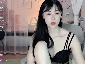 noomi-1111 from stripchat