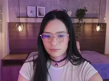 Stripchat Live Sex Cam of Isa_doux