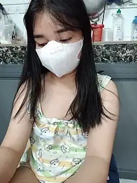 Stripchat Live Sex Cam of EnzxMoon02