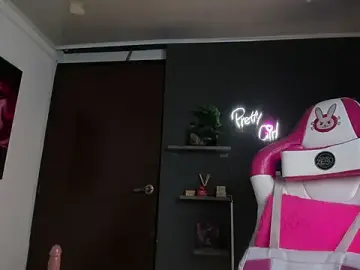 Stripchat Live Sex of Emilyjhonson_01