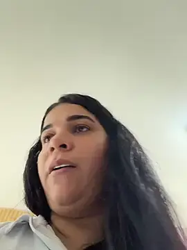 Stripchat Live Sex Cam of Siri_Luxx