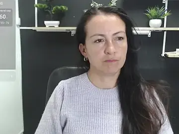Stripchat Adult Webcams of Lauryn_Jones