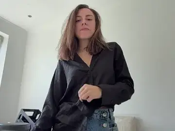 Stripchat Sex Cam of IraidaArvayo