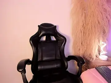 CristineRainn_ from stripchat