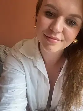 Stripchat Live Sex Cam of SweetLikaaa