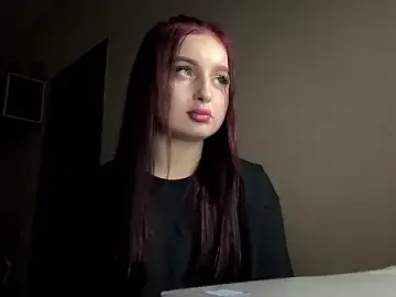 Stripchat Free Porn Cam of loveurhandss