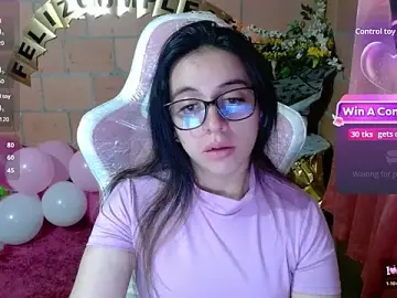 Stripchat Adult Webcams of Maggie_Fox3