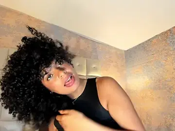 Stripchat Live Sex Cam of SheyLopez