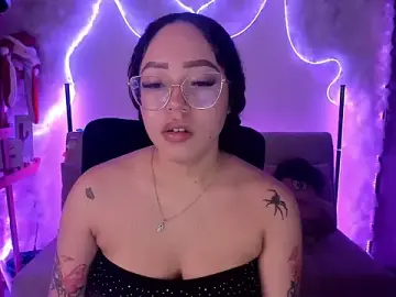 Stripchat Sex Cam of liz_martins1