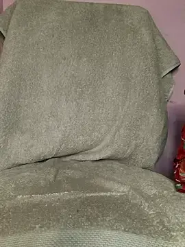 Aidakhan1212 from stripchat