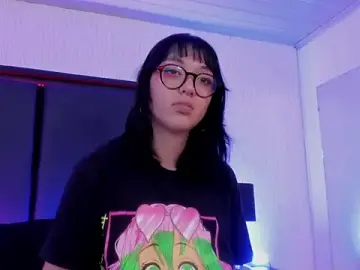 Stripchat Free Live Porn of LilithBluum