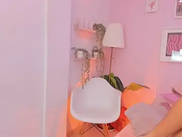 Stripchat Sex Cam of Kitty_lulu_
