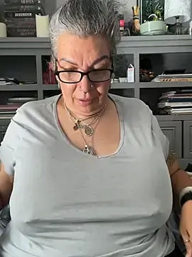 Stripchat Sex Chat of dieseldame1313