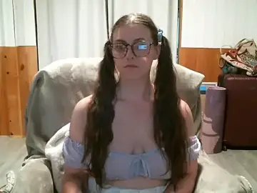 Stripchat Adult Video Chat of katie_kitten38