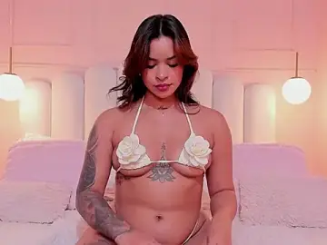 Stripchat Free Live Porn of sarah_salis_