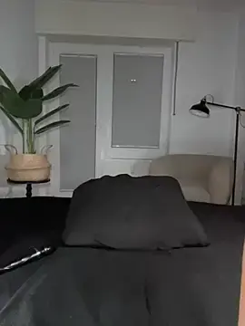Stripchat Sex Cam of Lena_Blom