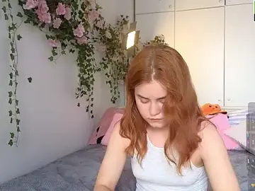 Stripchat Live Sex Cam of lu_muon