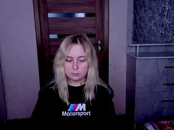 Kristy-Max from stripchat