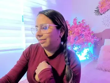 Stripchat Sex Cam of Sharon_rhodes_